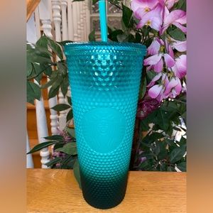 ☕️Starbucks teal ombré studded cup